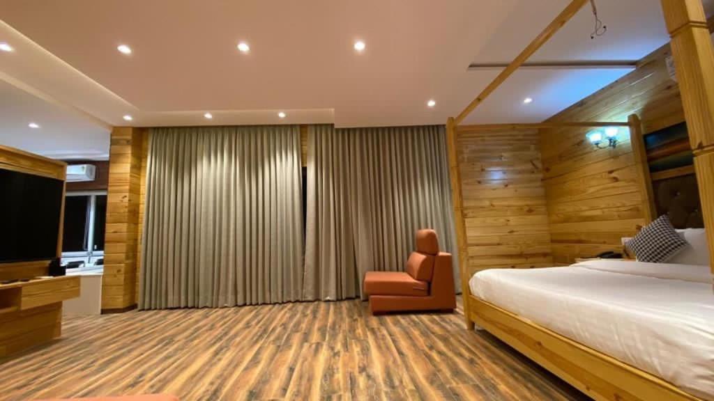 Krishna Riverside Resort Vasad Extérieur photo