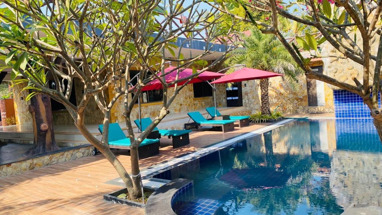 Krishna Riverside Resort Vasad Extérieur photo