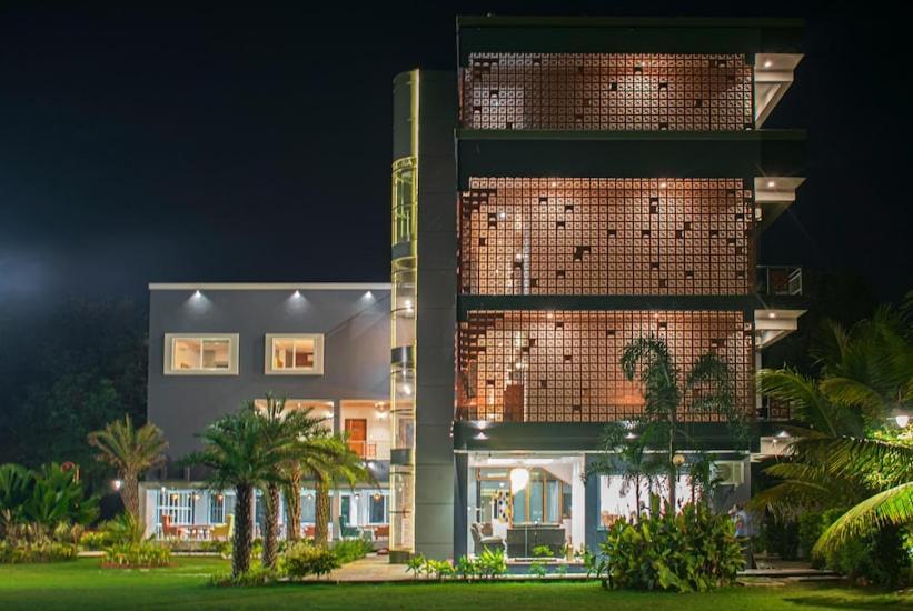 Krishna Riverside Resort Vasad Extérieur photo