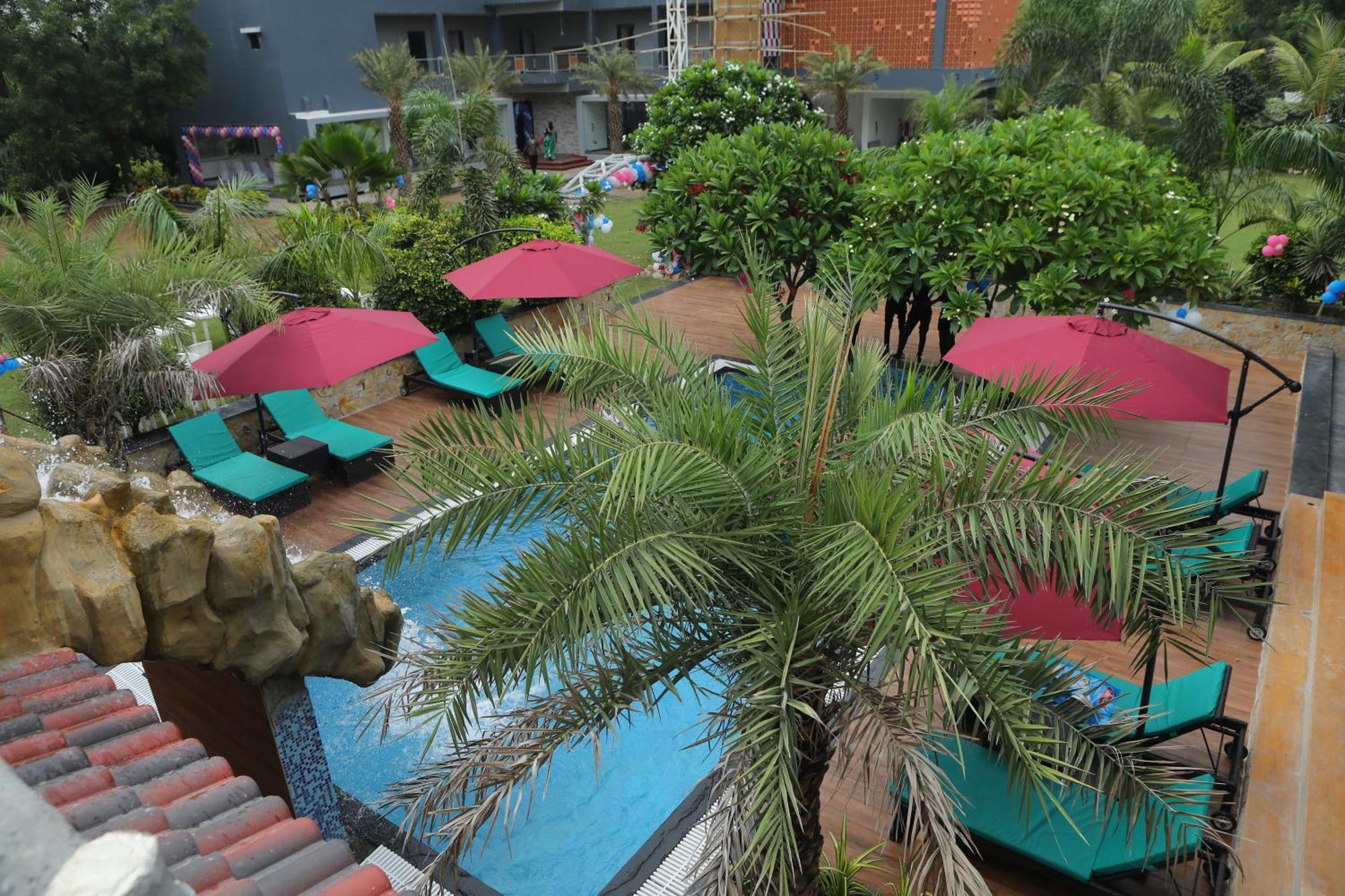 Krishna Riverside Resort Vasad Extérieur photo