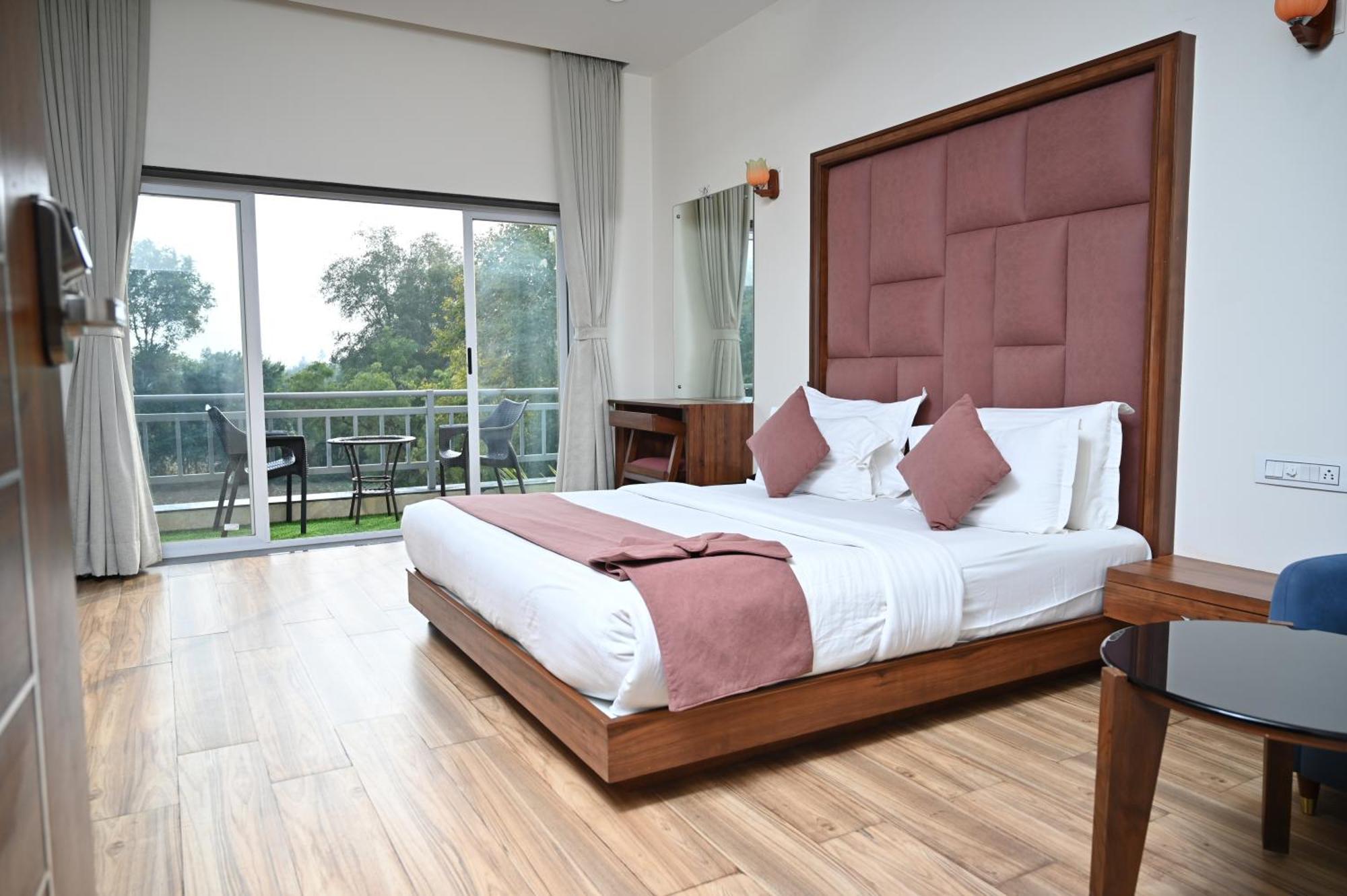 Krishna Riverside Resort Vasad Extérieur photo